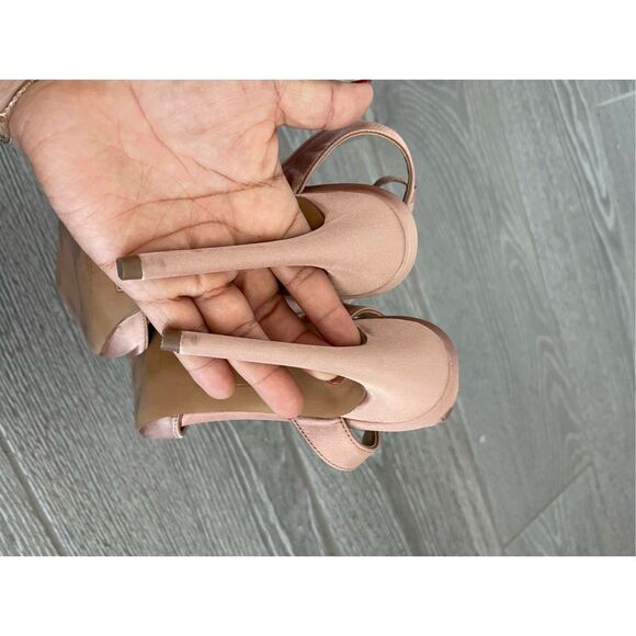 ASOS Satin Pointy Toe Heels Size 6W - Picture 4 of 6